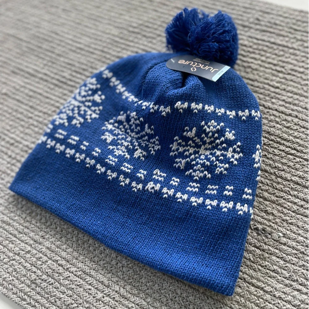 Juncture Cobalt Blue and White Snowflake Fleece Lined Knit Hat with Pom NWT